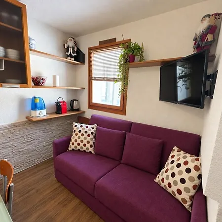 - Inout - 6 Beds Flat Lez-612